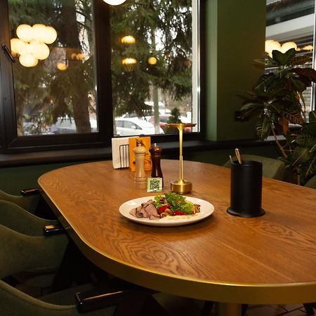 Kremin Hotel Krzemieńczuk Zewnętrze zdjęcie