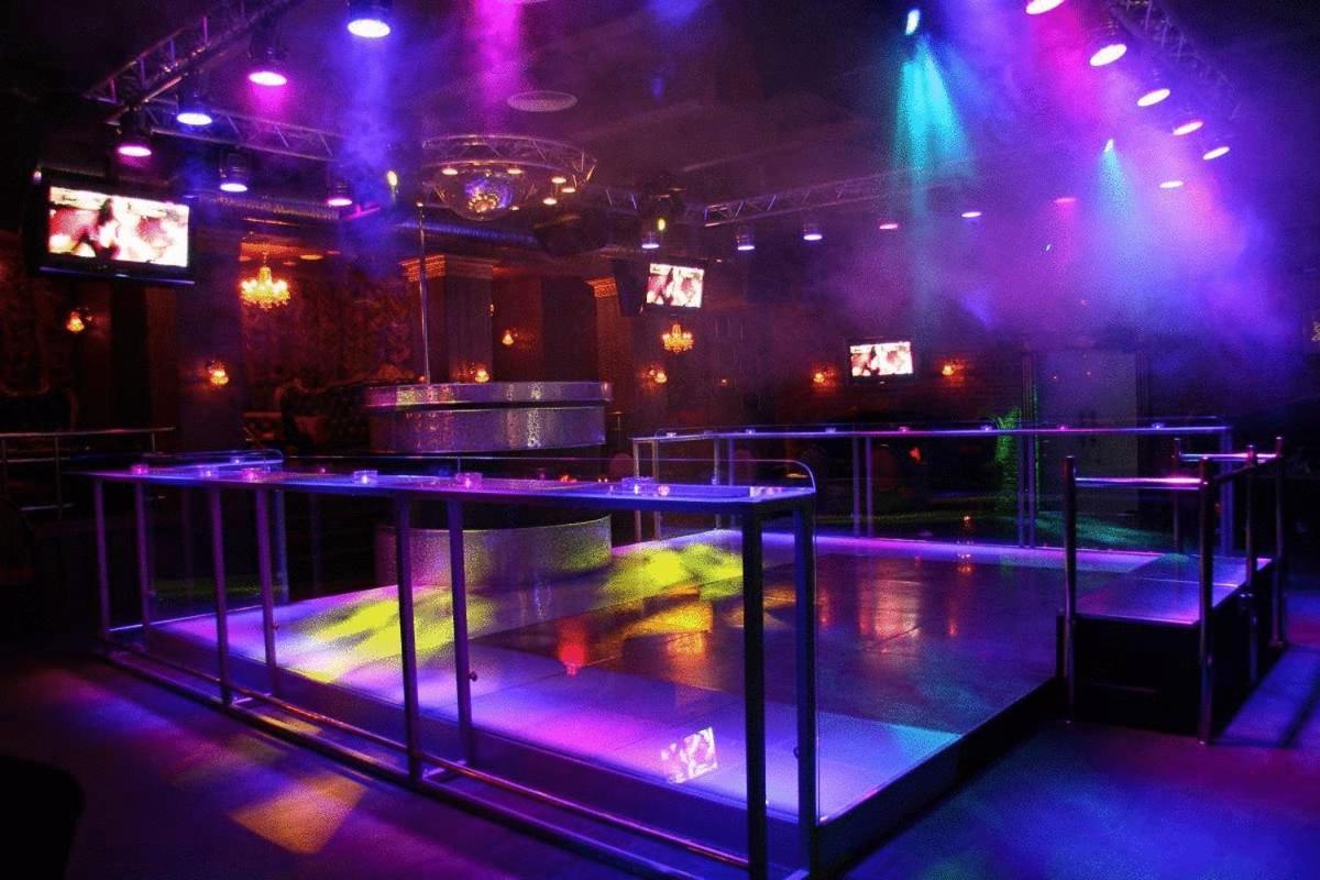 Kremin Hotel Krzemieńczuk Zewnętrze zdjęcie